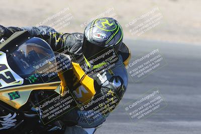 media/Jan-10-2025-CVMA Friday Practice (Fri) [[489e0da257]]/Group 4 and Trackday/Session 2 (Turn 4 Inside)/